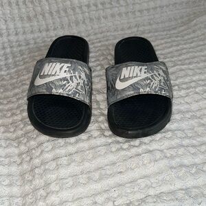 Nike Men's Slides - Sz 8